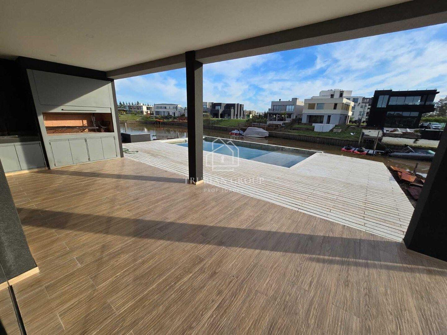 Foto de Casa en Venta en Canal Barrio Nautico, Villanueva, Tigre • AT, imagen 1