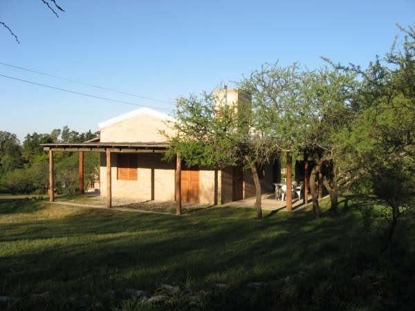 Casa en los Aromos , a 1 cuadra del rio