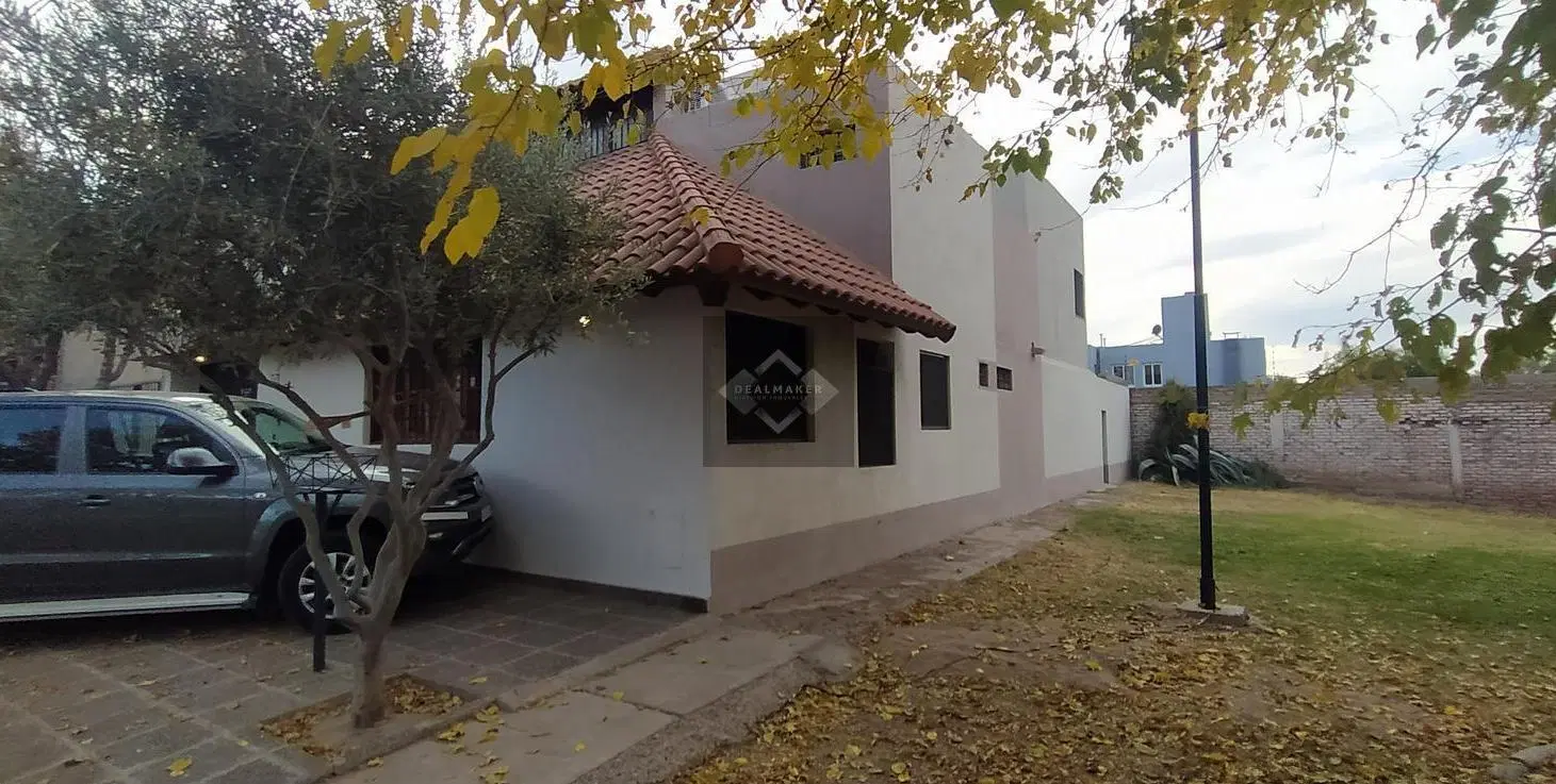 Casa ubicada en Godoy Cruz 5