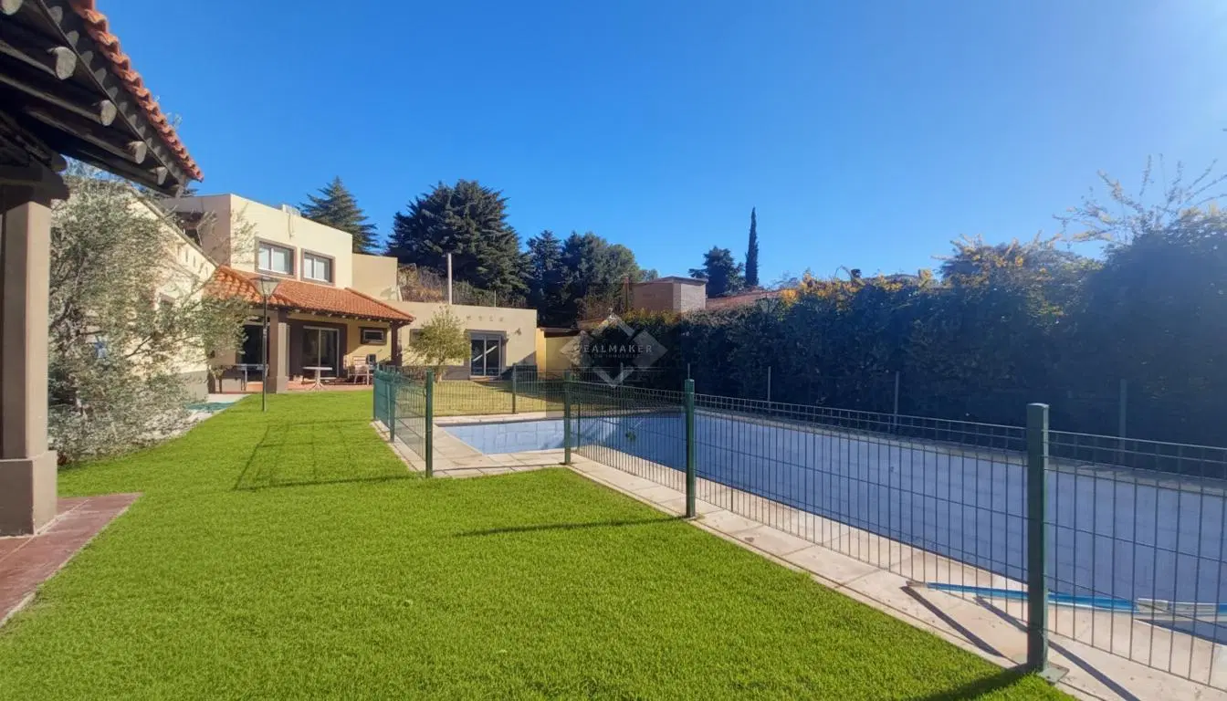 Casa en Chacras De Coria 5
