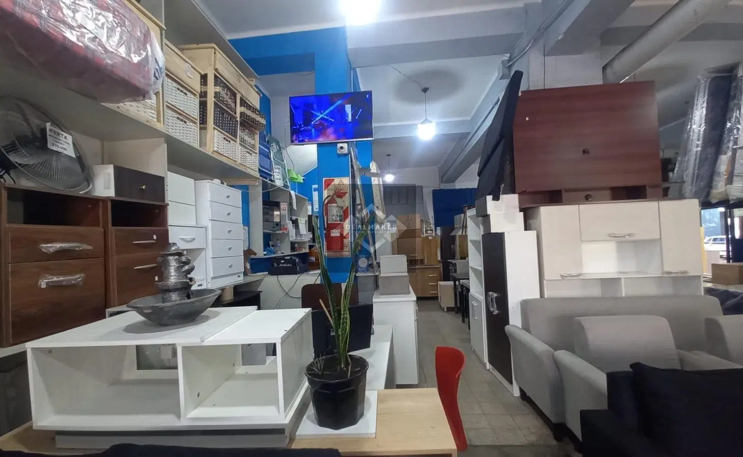 Edificio Comercial en calle Urquiza y San Martin (Alameda) 3