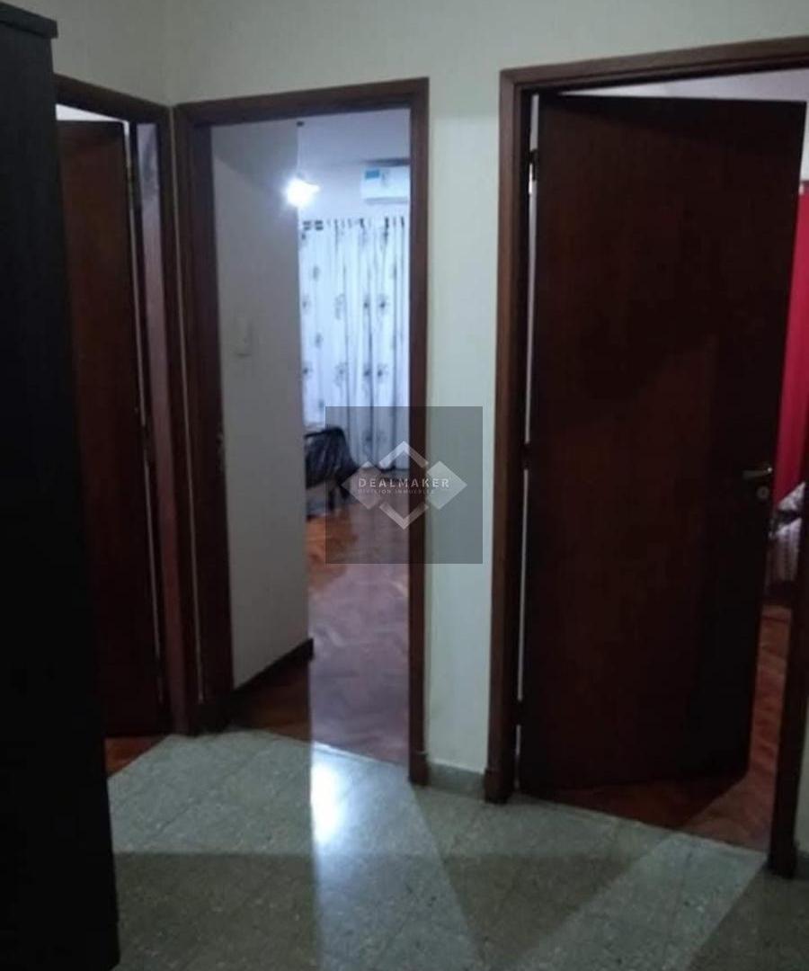 Departamento sobre calle G. Paz