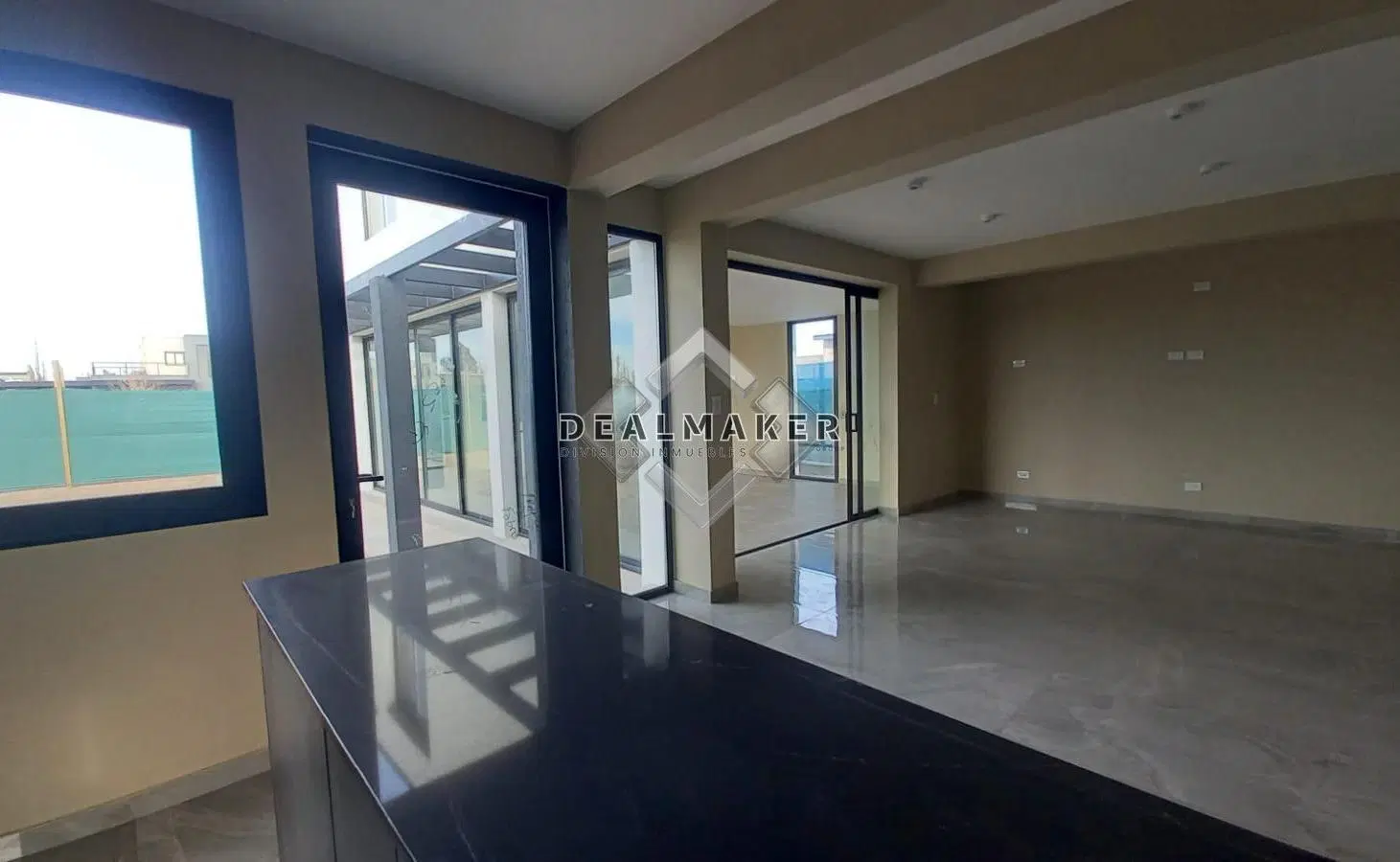 Casa a estrenar B° La Luisa 1
