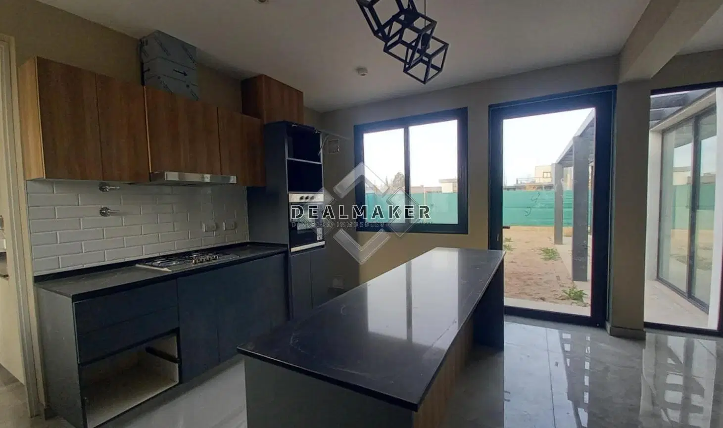 Casa a estrenar B° La Luisa 2