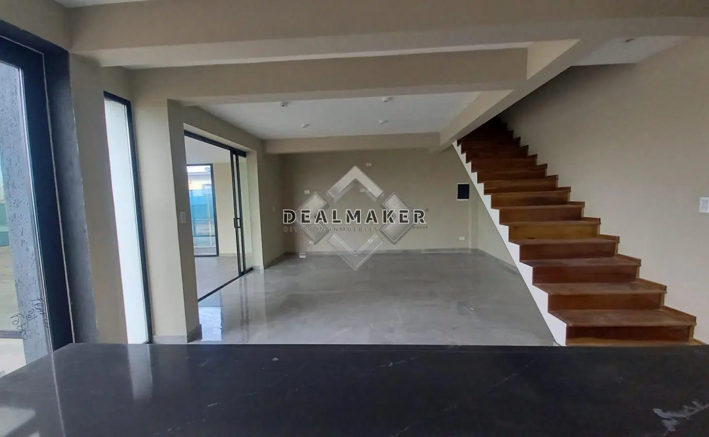 Casa a estrenar B° La Luisa 4