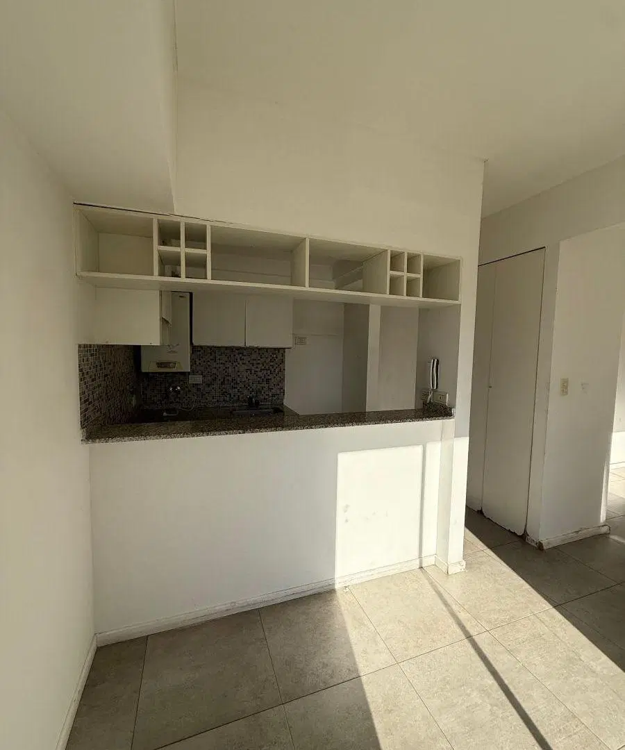 ALQUILER – DEPARTAMENTO 2 AMBIENTES. WILDE. 2