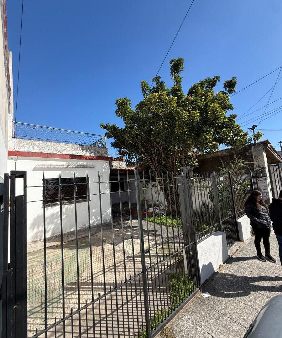 Foto de CASA 3 AMBIENTES CON COCHERA Y PATIO EN ALQUILER, imagen 5