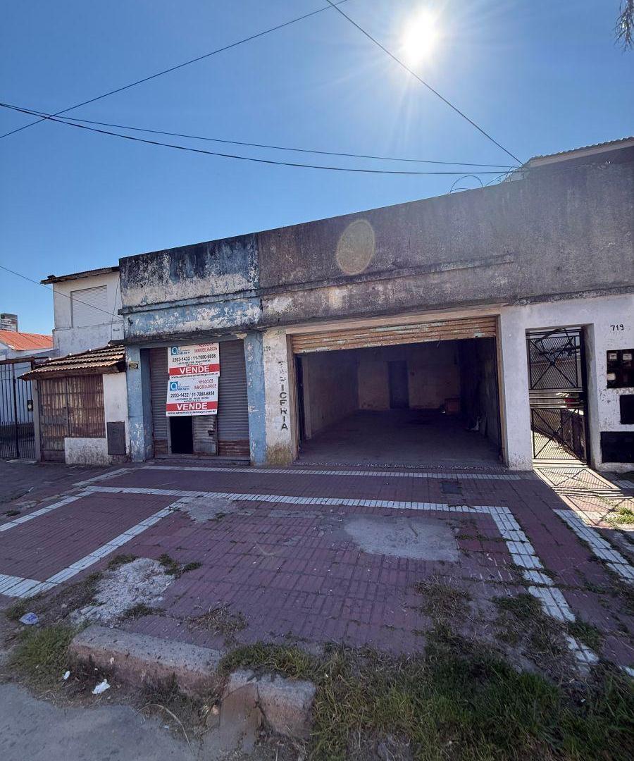 Foto de PROPIEDAD A RECICLAR A UNA CUADRA DE AVENIDA MITRE, imagen 1
