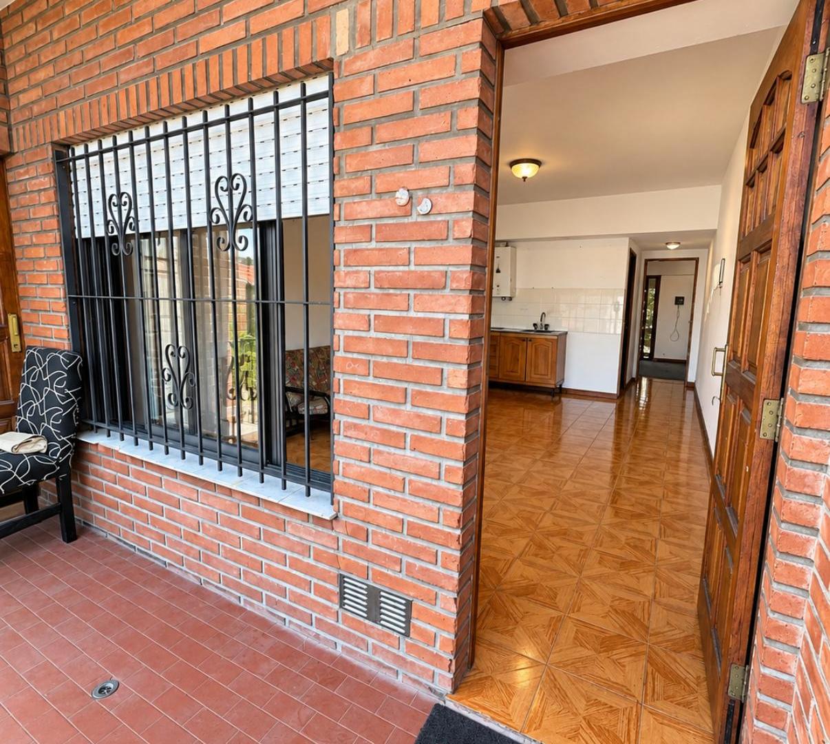 Foto de PH DOS AMBIENTES EN ALQUILER, imagen 1