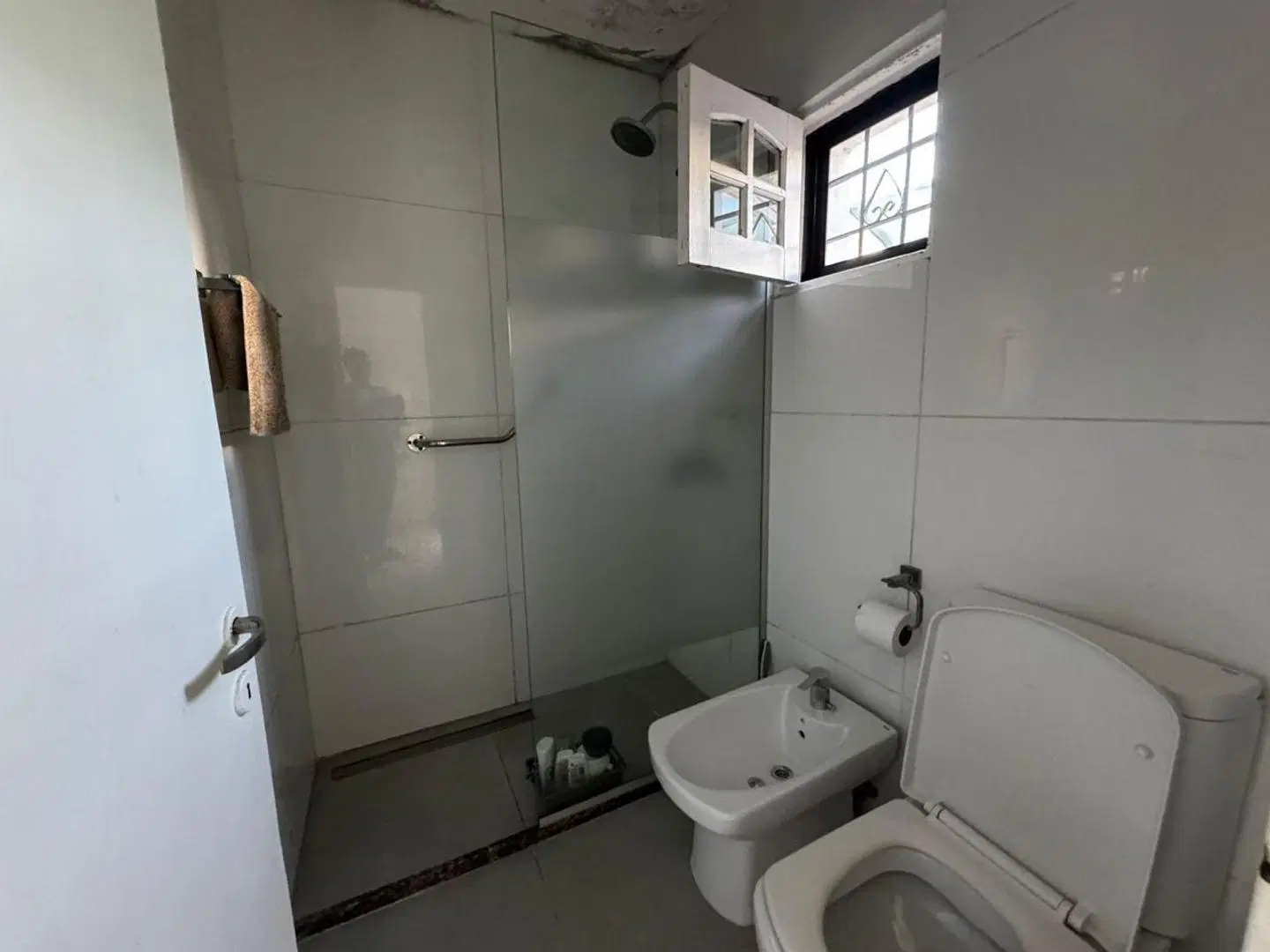 2 Casas + quincho en Lote de 2443m² - Ideal desarrollistas 8