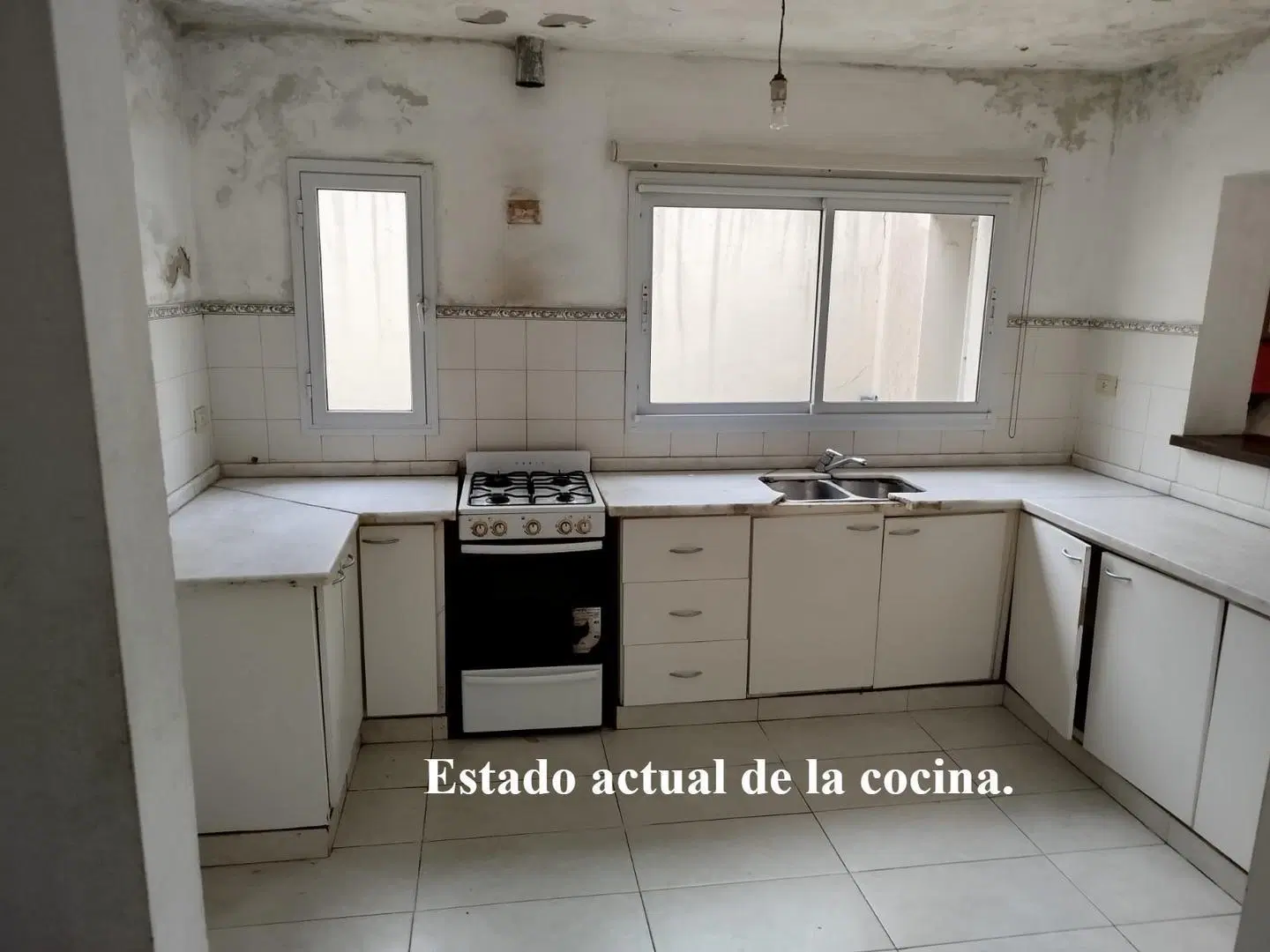 Casa a restaurar en terreno de 600mts². Con pileta y quincho 4