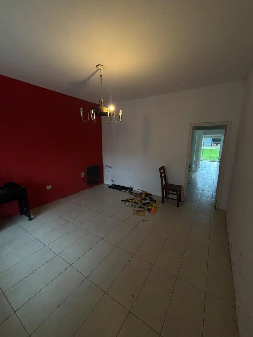 Casa a restaurar en terreno de 600mts². Con pileta y quincho 3
