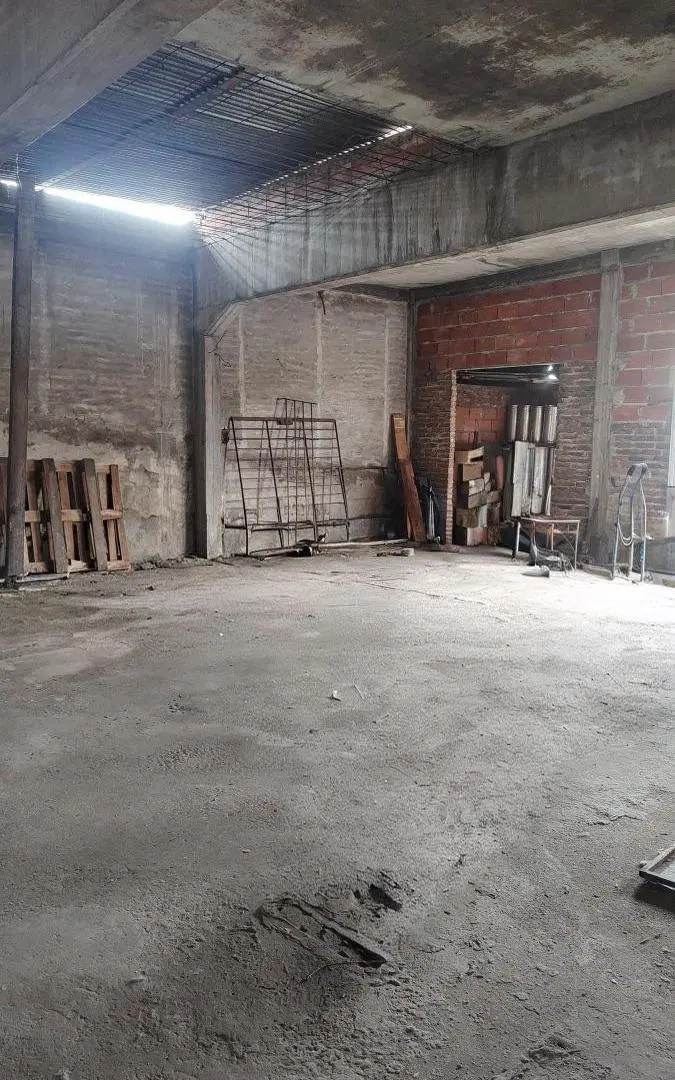 venta OPORTUNIDAD COMERCIAL, excelente ubicacion sobre Av. Mitre- Quilmes 5