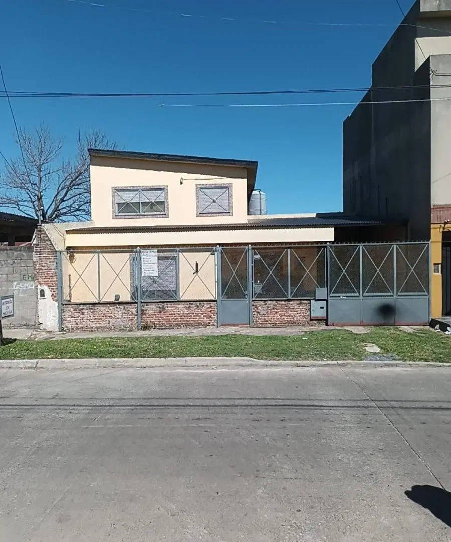 Venta casa 4 ambientes. Alexander Flemming y Chaco. Bernal Oeste 3