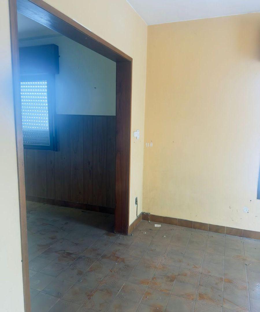 Foto de Venta casa con galpón Allison Bell entre Echeverria y Marmol, imagen 2