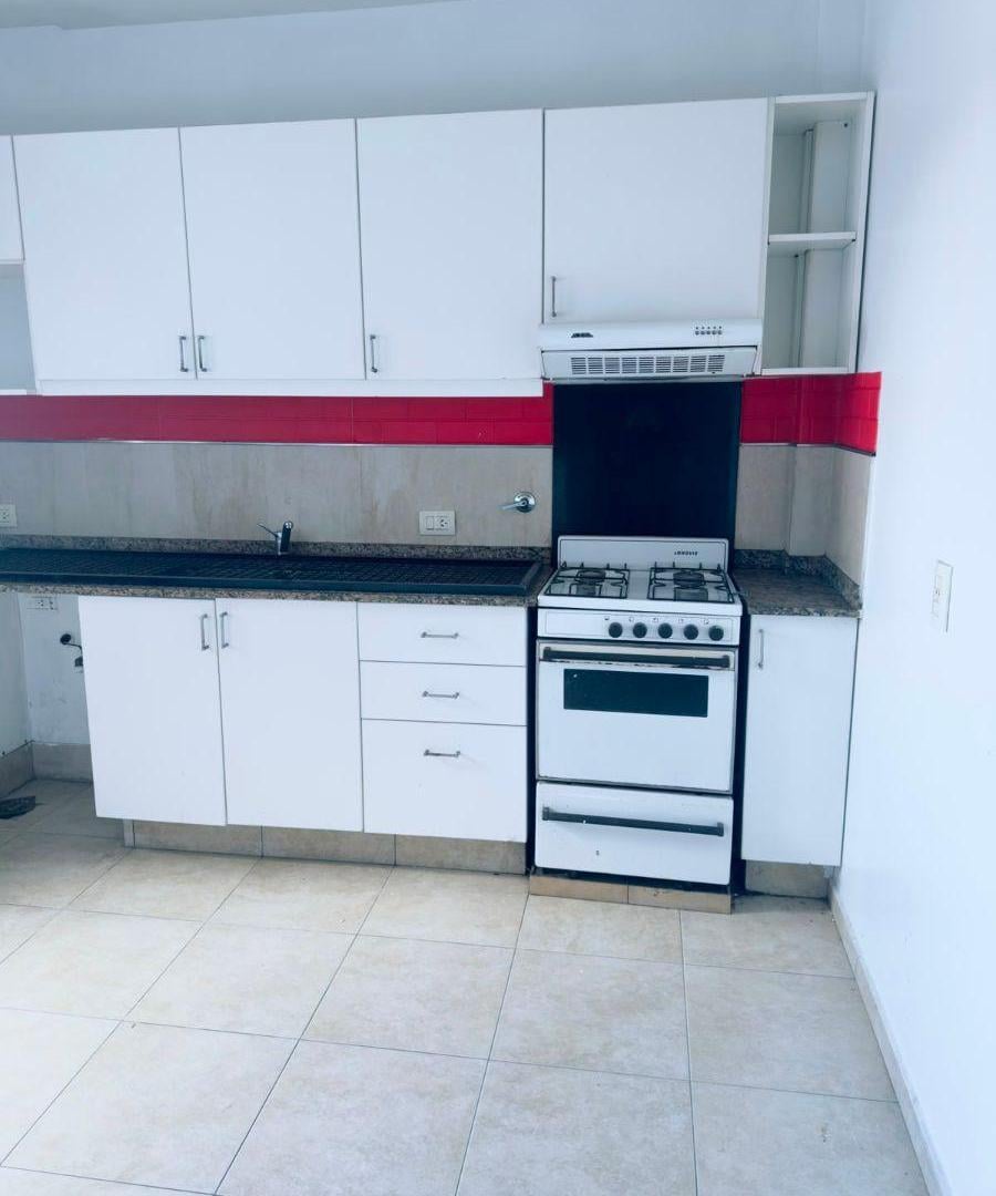 Foto de Alquiler departamento Quilmes centro 3 ambientes. Excelente ubicación, imagen 4