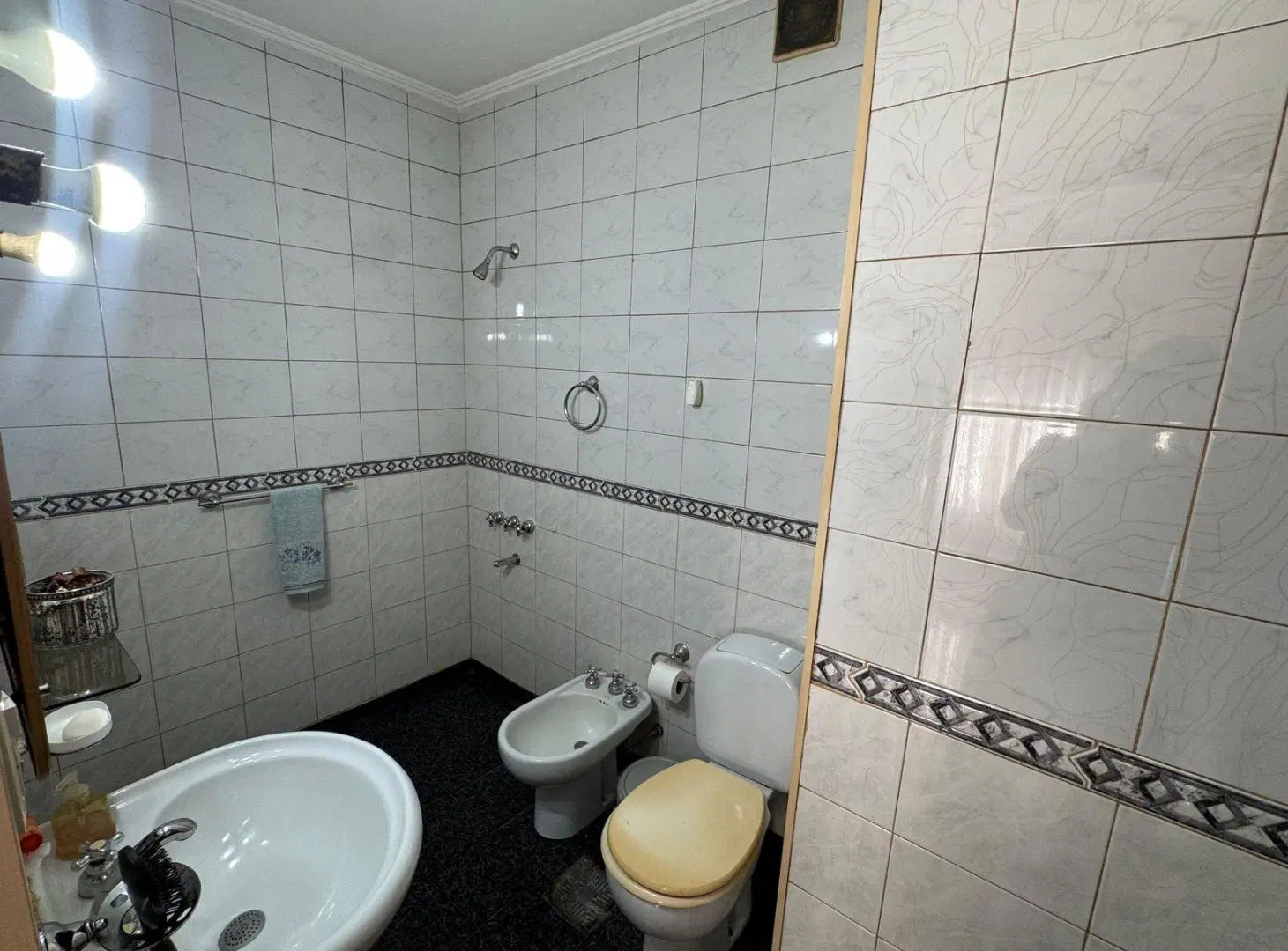 Casa 5 Ambientes con Quincho y Terraza 2