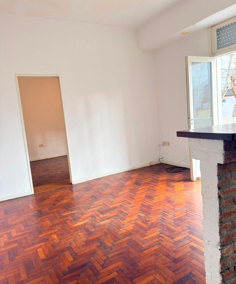 Foto de PH 2 ambientes con balcón al frente - Sin expensas, imagen 2