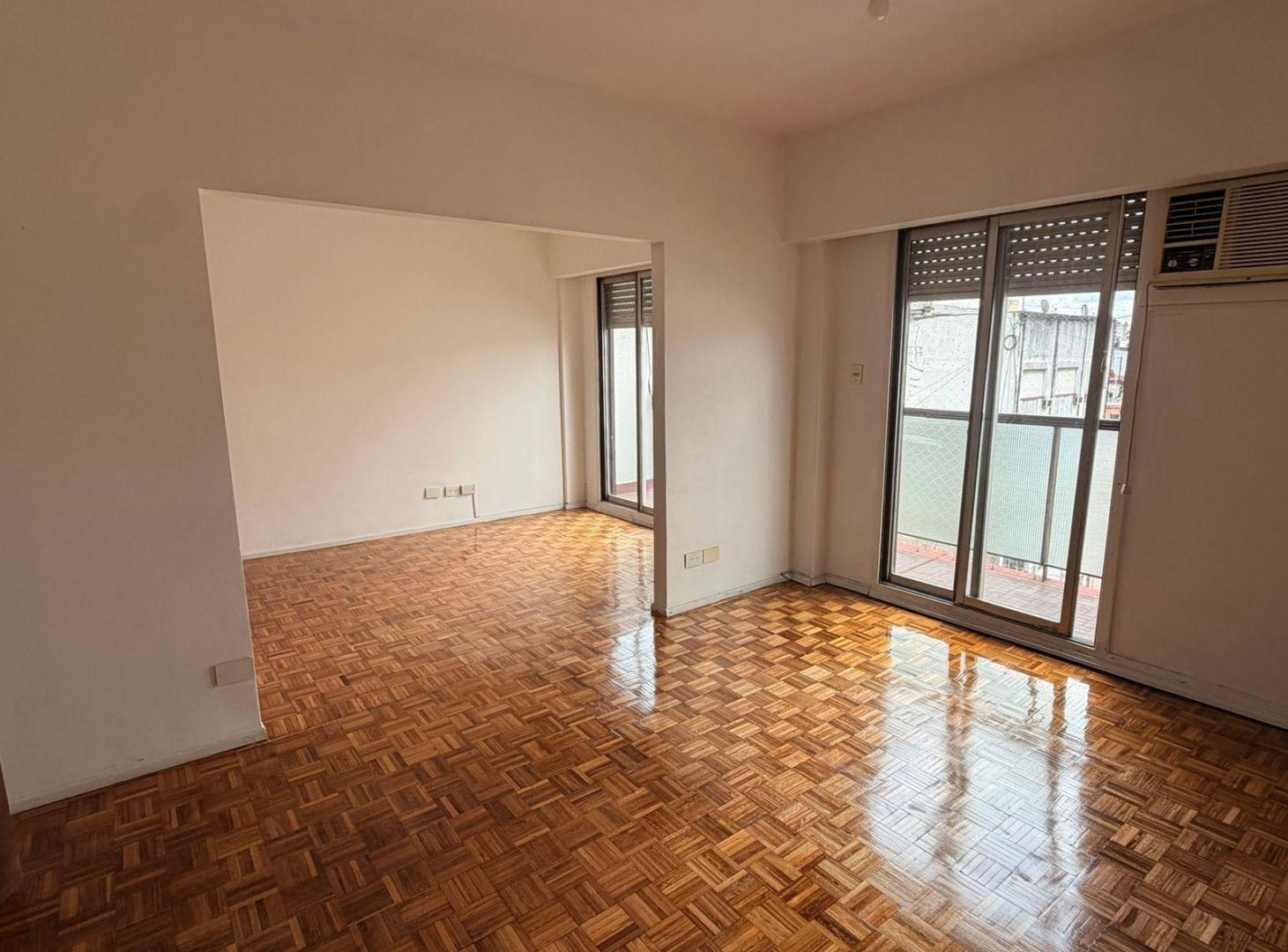 Foto de Departamento 4 ambientes súper luminoso con balcones en Tribunales, imagen 4