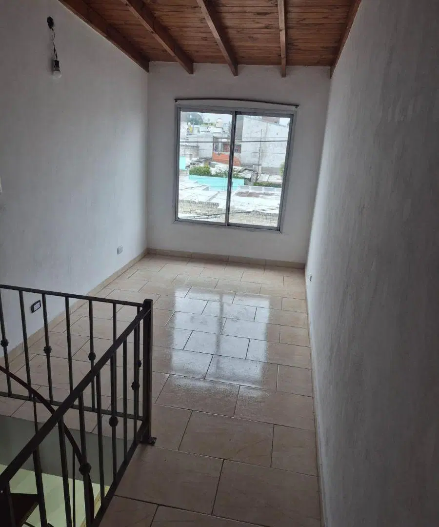 Alquiler departamento PH 2 ambientes SIN EXPENSAS VILLA TESEI HURLINGHAM 2