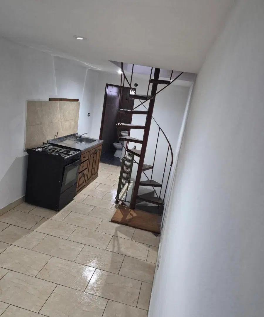 Alquiler departamento PH 2 ambientes SIN EXPENSAS VILLA TESEI HURLINGHAM 1