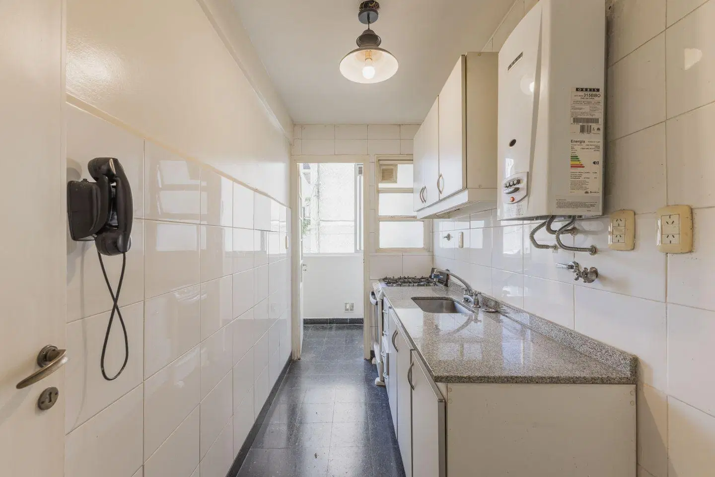 Venta Departamento 3 Ambientes almagro con Cocina y Lavadero Independientes reciclado 4