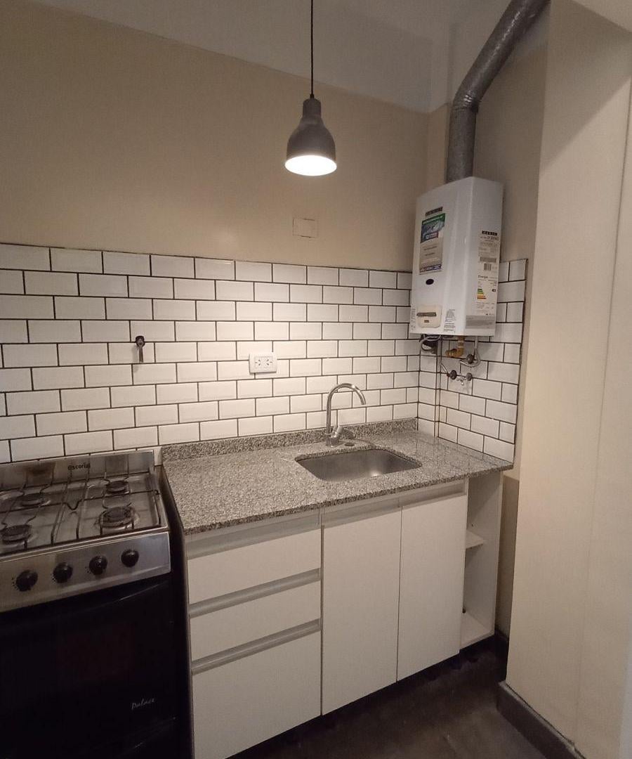 Foto de ALQUILER MONOAMBIENTE DIVIDIDO BELGRANO APTO PROFESIONAL / MASCOTA, imagen 3