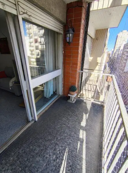 Departamento en Venta 2 Amb. c/Dep.serv. 8