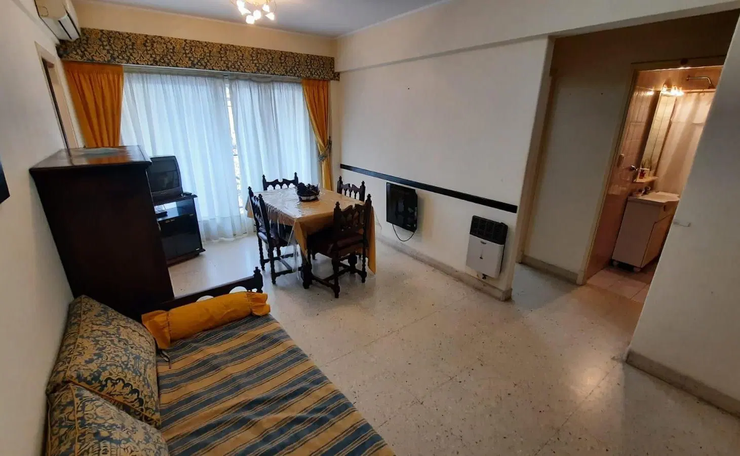 Departamento en Venta 2 Ambientes a la calle 4