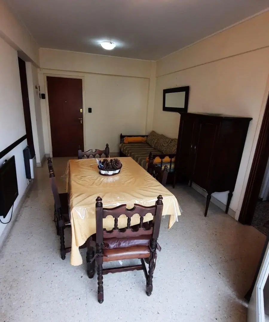 Departamento en Venta 2 Ambientes a la calle 8