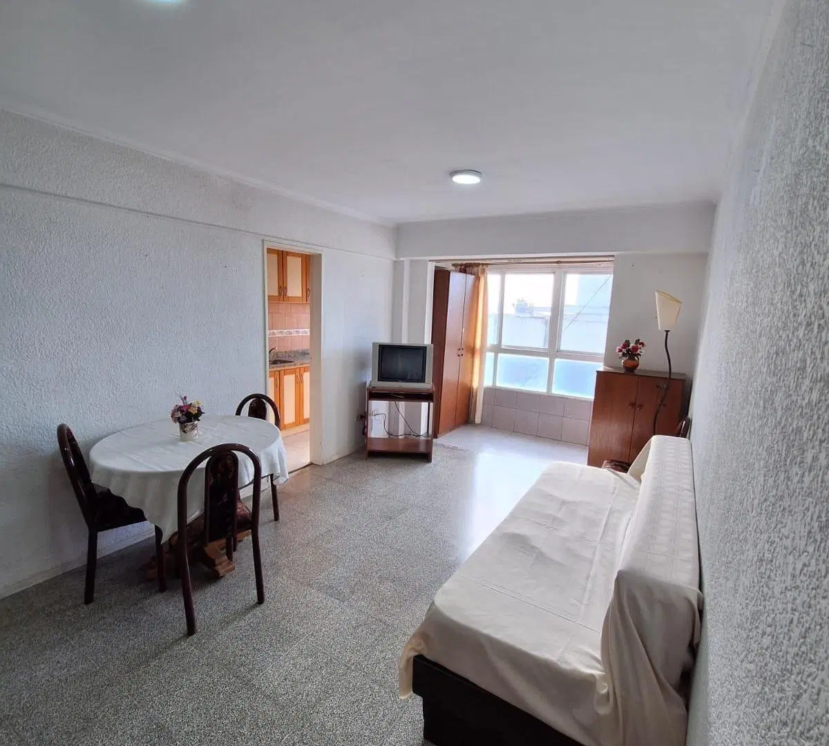 Departamento en Venta 2 Ambientes a la calle 3