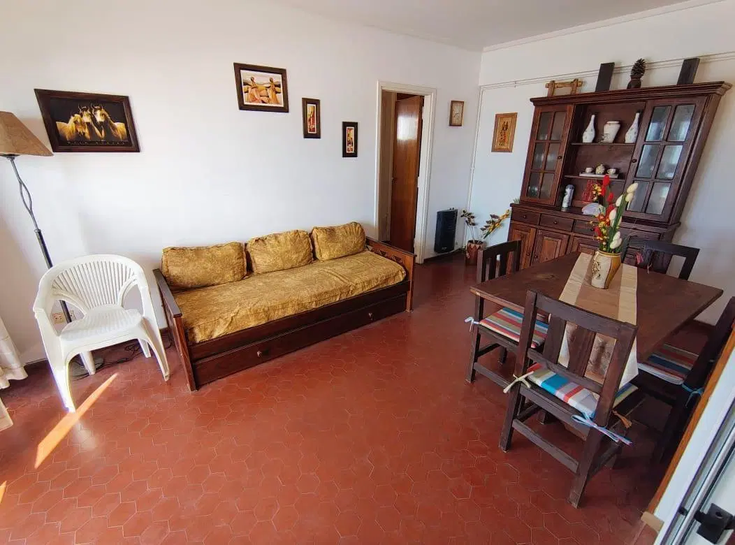 Departamento en Venta 2 Ambientes frente al mar 3