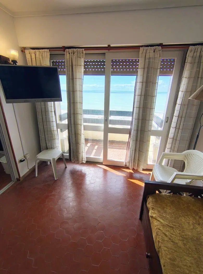 Departamento en Venta 2 Ambientes frente al mar 4