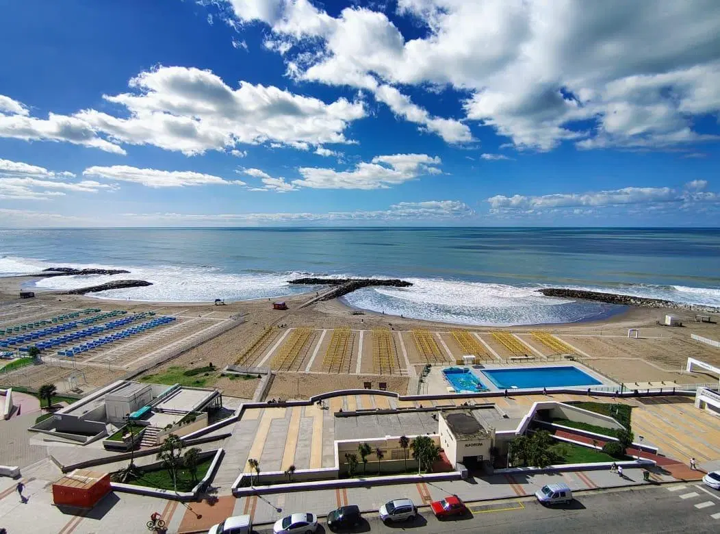 Departamento en Venta 2 Ambientes frente al mar 5
