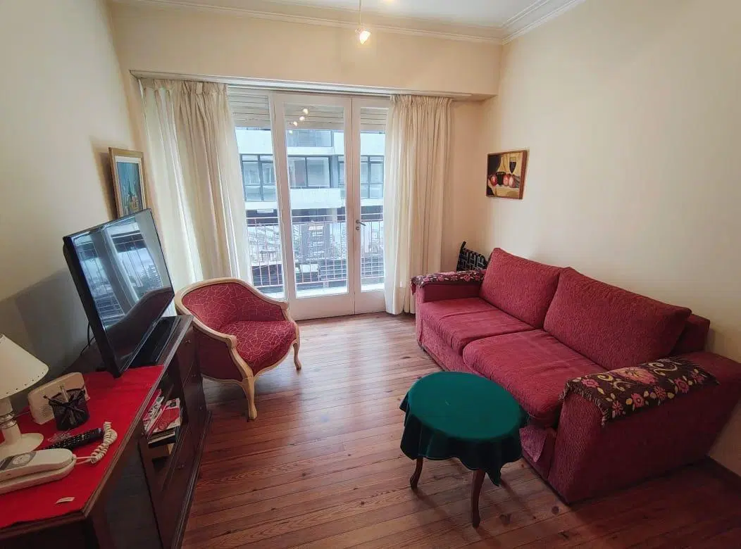 Departamento en Venta 2 Ambientes c/dep.servicio a la calle 3
