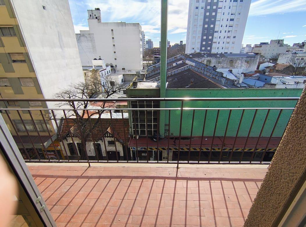 Foto de Departamento en Venta 4 Ambientes con cochera, imagen 2