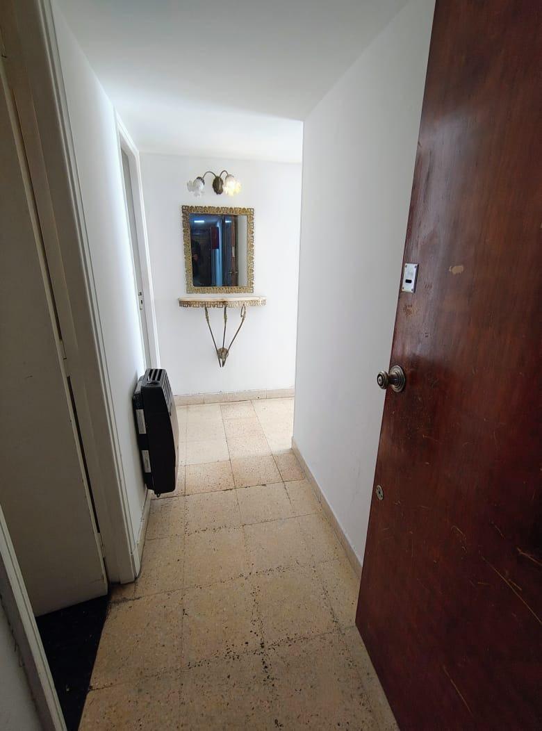 Foto de Departamento en Venta 2 Ambientes c/dep.servicio a la calle, imagen 3
