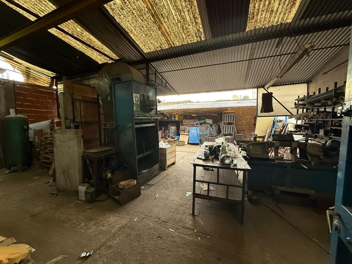 GALPÓN INDUSTRIAL 535 m² | PUENTE GRÚA | FM T2 | 500m ACCESO