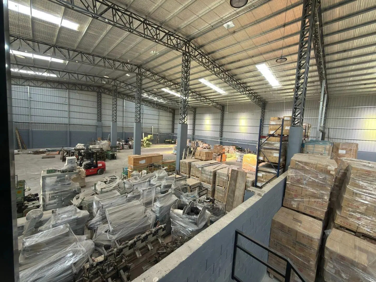 NAVE INDUSTRIAL PREMIUM 2.800 m² | 12 MTS ALT | T3 | MORENO 5