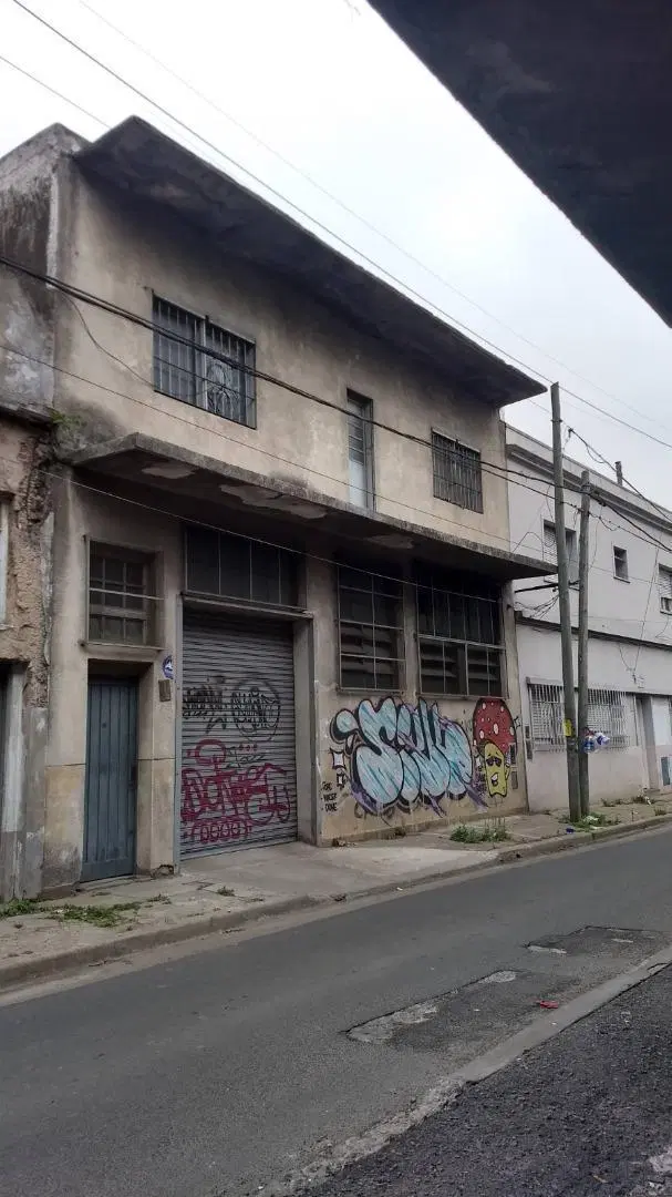 GALPÓN INDUSTRIAL EN VENTA CIUDADELA | DEPÓSITO 240 m² 1