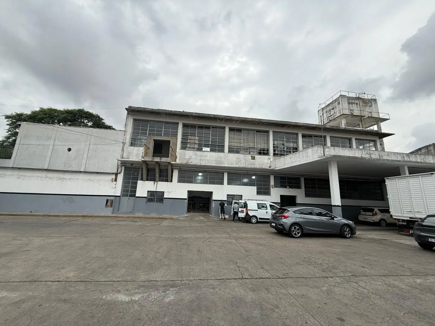 CENTRO DE DISTRIBUCIÓN EN VENTA | 5.080 m² CUBIERTOS 5