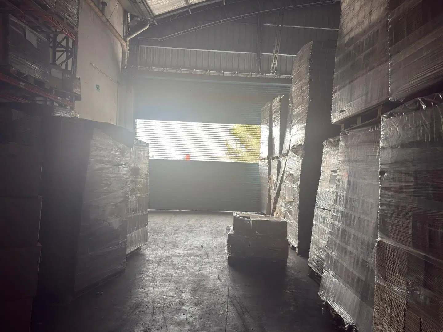 GALPÓN INDUSTRIAL 933 m² | 9 MTS ALTURA | 2 INGRESOS CAMIÓN 2