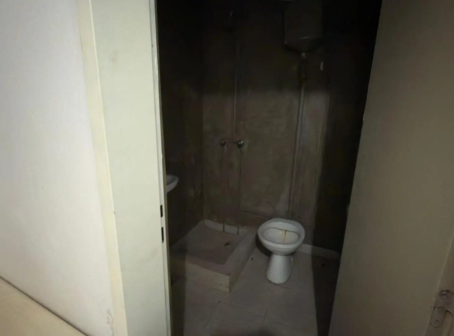 GALPÓN 200 m² | 5,5 MTS ALT | FUERZA MOTRIZ + GAS | CASEROS 5