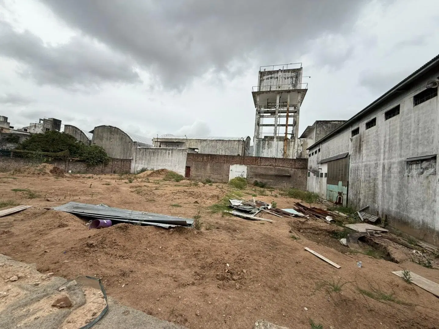 Tres terrenos contiguos de 840 m2 en Ramos Mejia 5