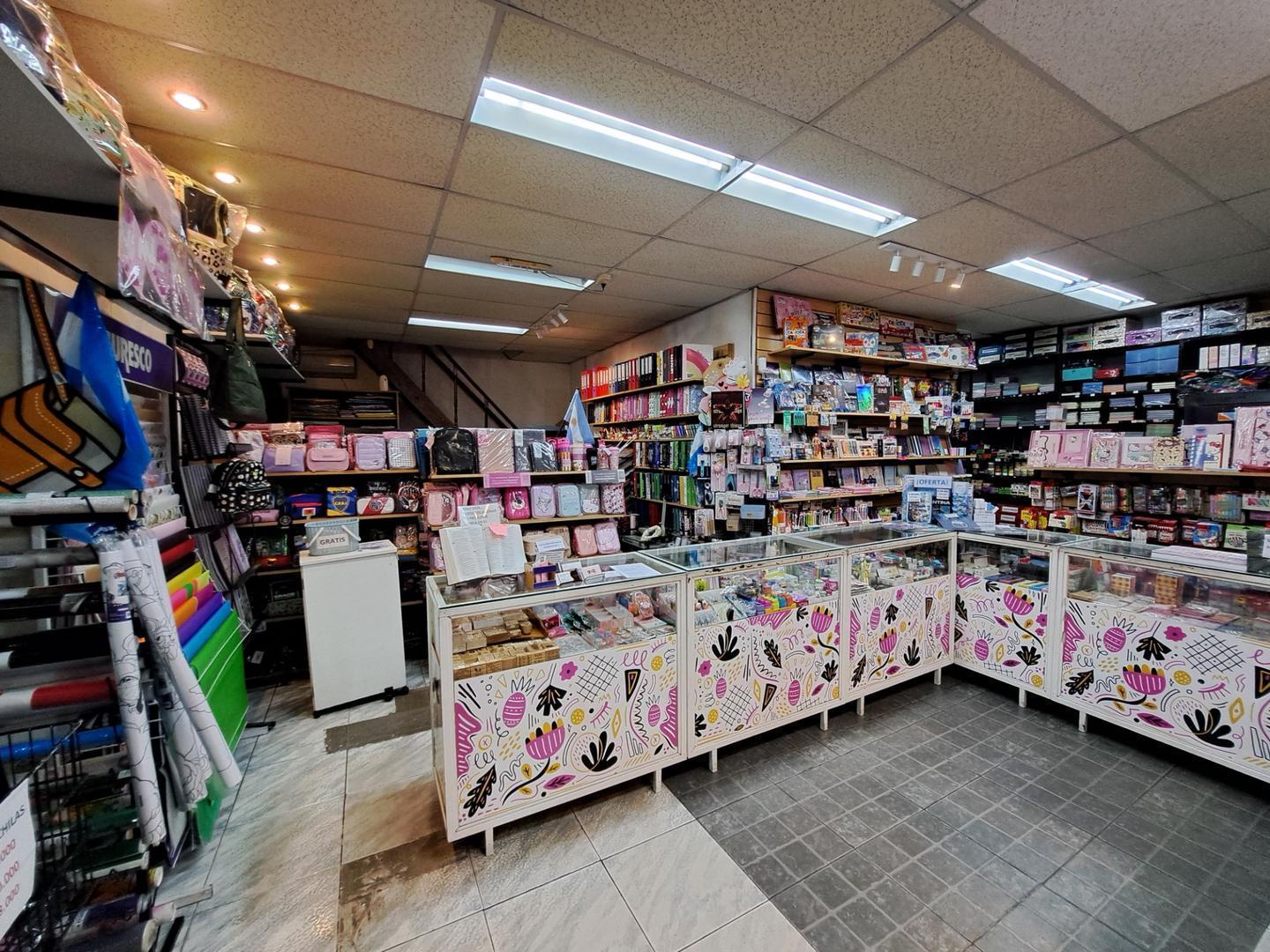 Foto de Local comercial en esquina Morón Centro Excelente ubicación, imagen 4