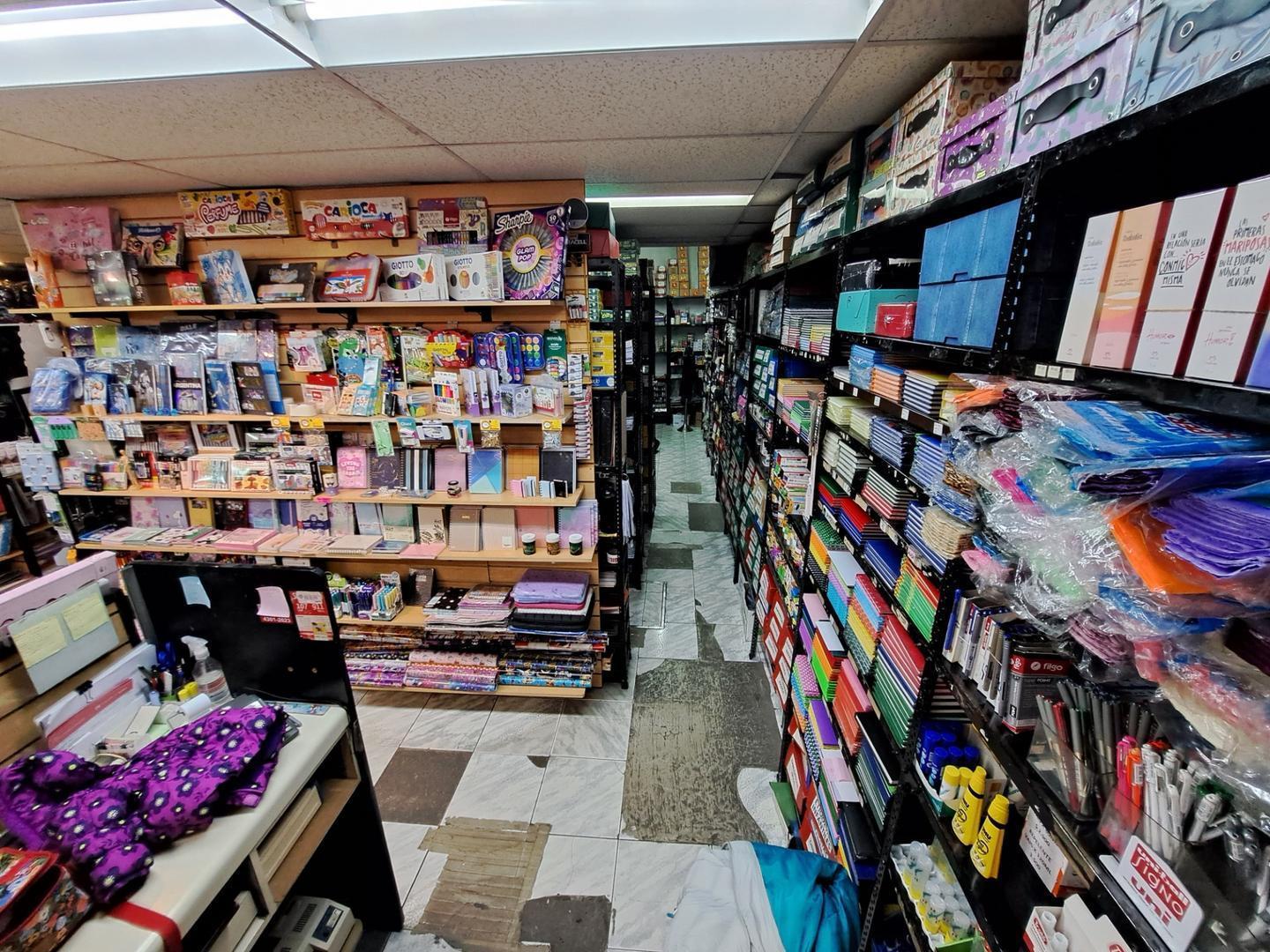 Foto de Local comercial en esquina Morón Centro Excelente ubicación, imagen 5