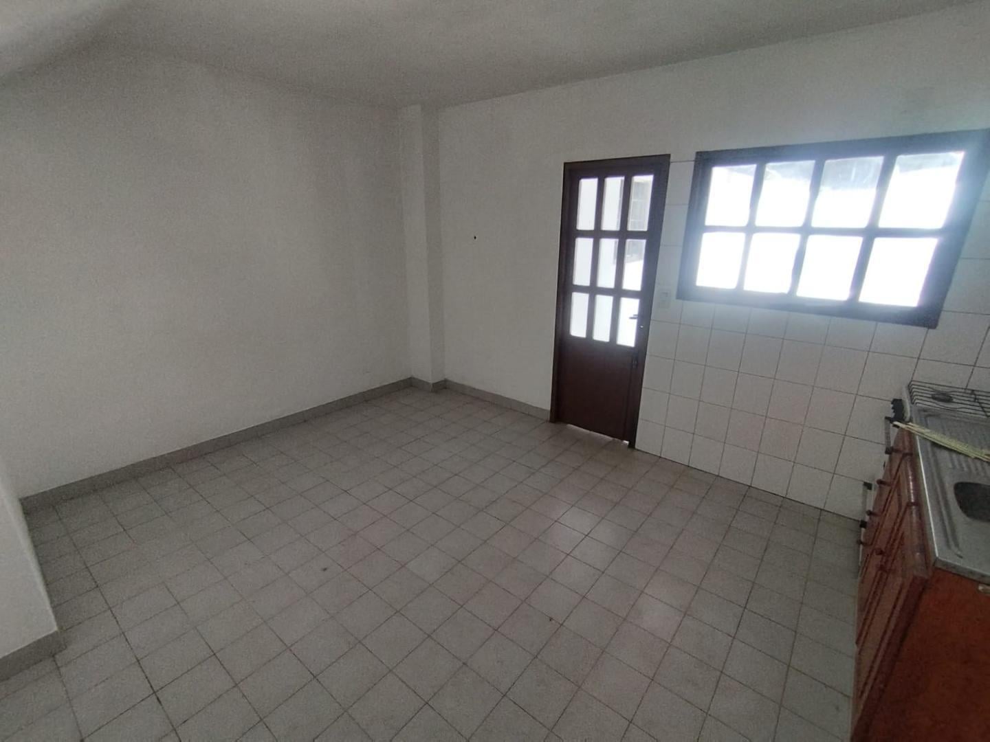 Foto de PH 3 AMBIENTES EN PLANTA BAJA AL FRENTE | PATIO PROPIO |, imagen 4