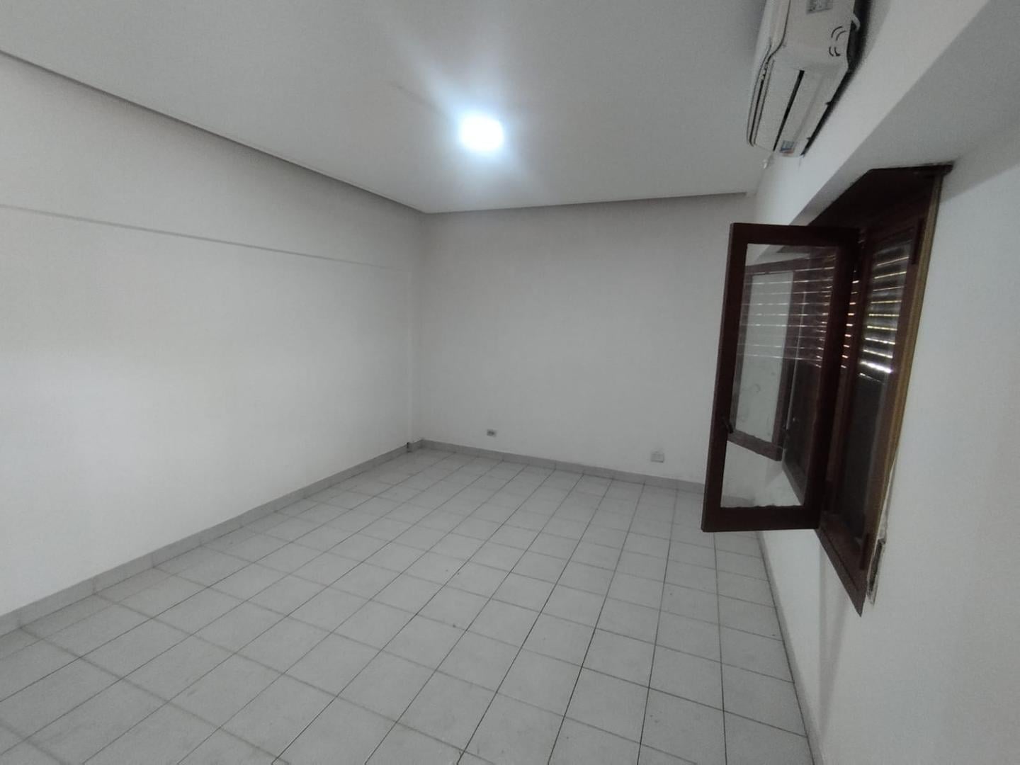 Foto de PH 3 AMBIENTES EN PLANTA BAJA AL FRENTE | PATIO PROPIO |, imagen 2
