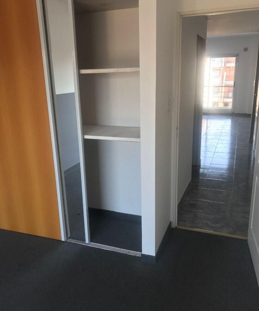Foto de Departamento de 49 m² en alquiler en Wilde, imagen 5