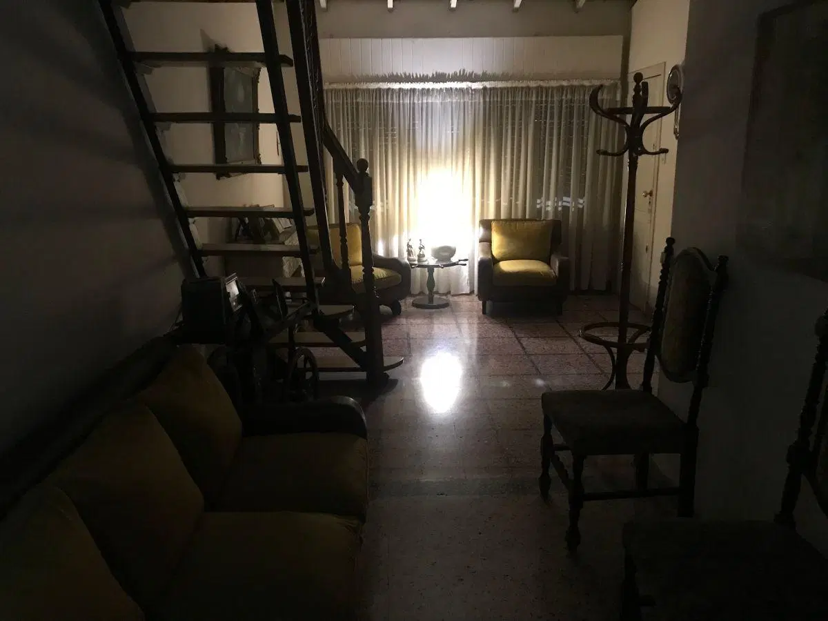 Casa de 210 m² con 2 dormitorios en venta en Lomas de Zamora 2